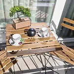 Chic, Sunny And Cozy One Bedroom Bliss Lägenhet