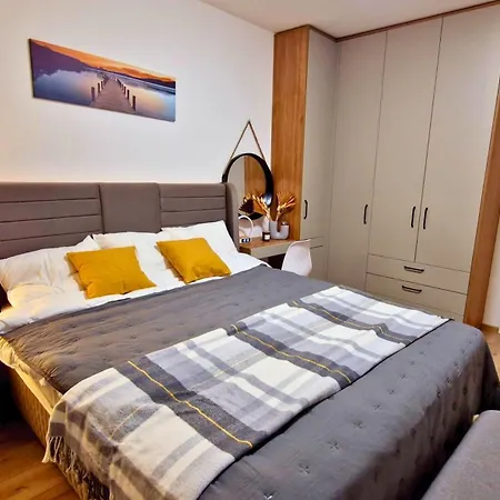 Chic, Sunny And Cozy One Bedroom Bliss Lejlighed *