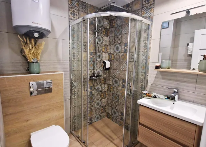 Chic, Sunny And Cozy One Bedroom Bliss Lejlighed Varna