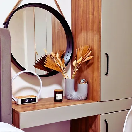 Chic, Sunny And Cozy One Bedroom Bliss