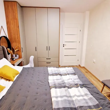 Modern With Free Parking And Balcony * Varna